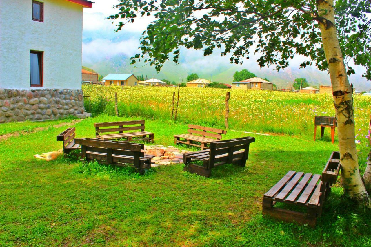 Shino Villa Kazbegi Esterno foto